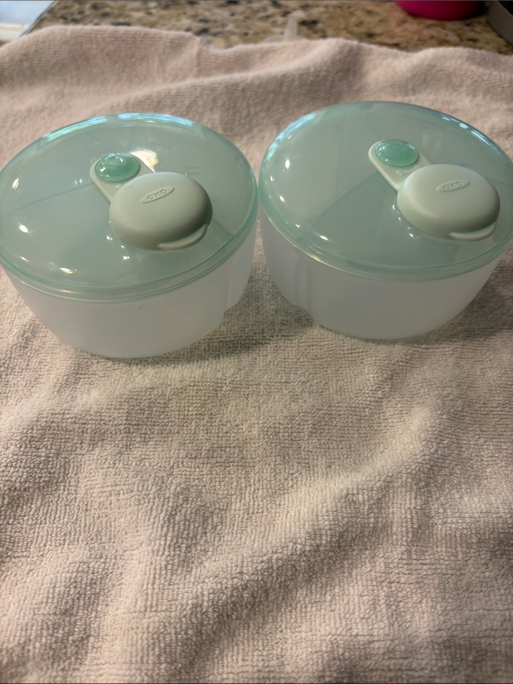 OXO formula storage containers